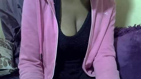 kayla online show from 12-12-24, 10:34