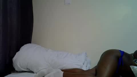 Snapshot of sexy_linda022 chatting on 05-20-26, 11:05 Linda online show from 05-20-26, 11:05