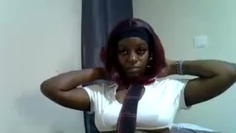 Snapshot of sexy_linda022 chatting on 06-21-26, 12:46 Linda online show from 06-21-26, 12:46