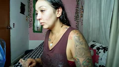 sexy lolas online show from 09-15-25, 04:23