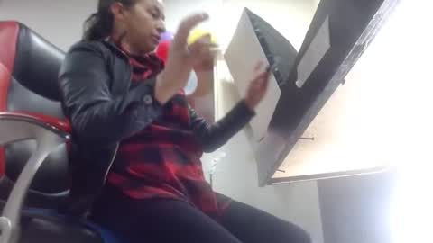 MARIPOSA online show from 10-14-25, 01:45