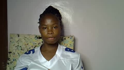 Snapshot of sexy_molyne chatting on 02-09-26, 11:42 Molyne online show from 02-09-26, 11:42