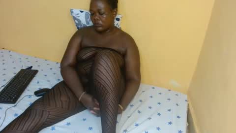 sexy_mummy25 online show from 12-20-25, 12:18