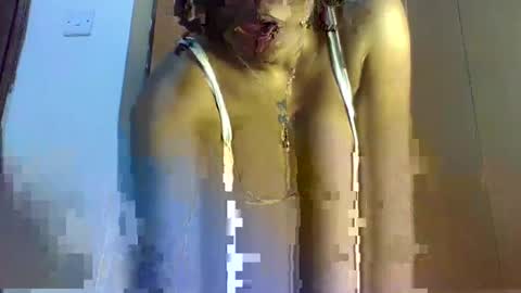 Snapshot of sexy_natallie chatting on 02-12-25, 07:34 natallie online show from 02-12-25, 07:34