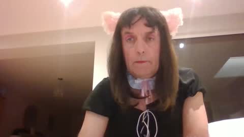 Snapshot of sexy_sophie125 chatting on 12-15-25, 04:22 Sexy Sophie online show from 12-15-25, 04:22