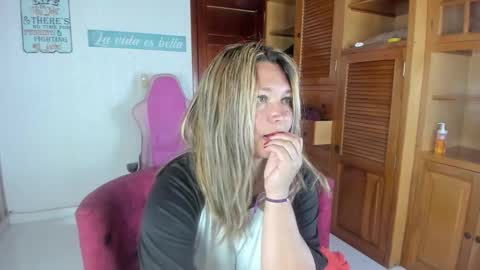 sexy_valeshca online show from 12-14-25, 05:40