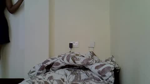 Bantu girl online show from 10-14-25, 08:15