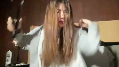 Alice Skay online show from 11-09-25, 12:31