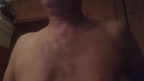 Snapshot of sexyandrew chatting on 09-18-25, 12:23 sexyndrew online show from 09-18-25, 12:23