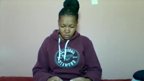 sexyapple2002 online show from 09-29-25, 05:34