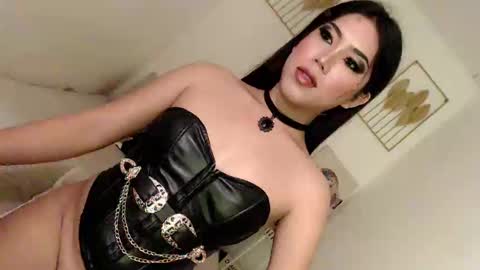 Lexie online show from 01-19-25, 02:47