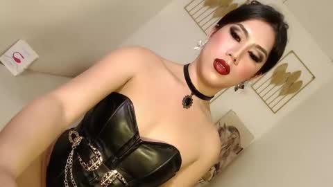 Lexie online show from 01-22-25, 10:29