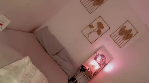 Lexie online show from 01-27-25, 06:52