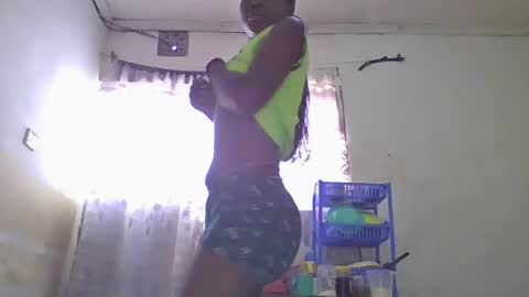 Sexybilha483 online show from 01-26-25, 08:46