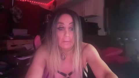 Jaylen Starr online show from 10-15-25, 08:14