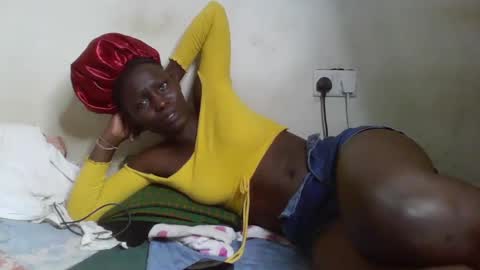 Snapshot of sexyblackg chatting on 12-13-24, 07:25 Sexyblackg online show from 12-13-24, 07:25