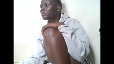 Snapshot of sexyblackg chatting on 12-24-24, 09:33 Sexyblackg online show from 12-24-24, 09:33