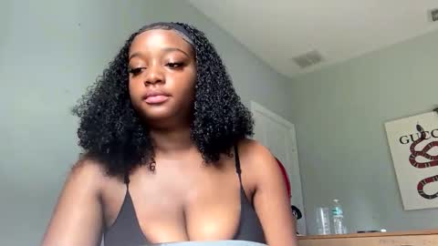 Sexybrowngirl online show from 12-18-25, 06:03