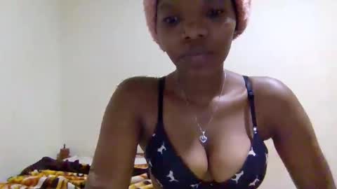 Essy online show from 09-18-25, 03:52