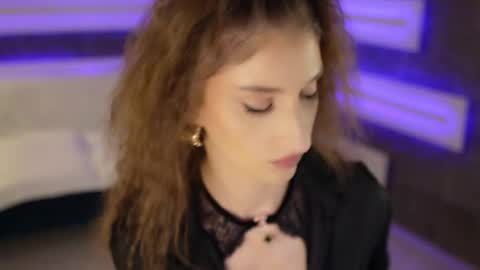 Celline online show from 11-18-25, 05:12