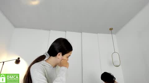 chanell and yina online show from 03-10-25, 12:48