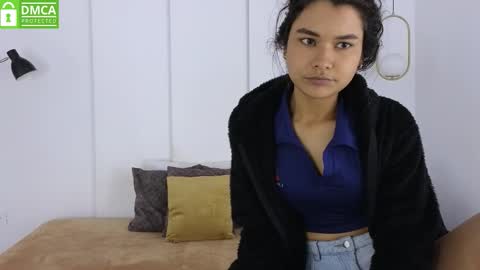 chanell and yina online show from 02-04-26, 01:28