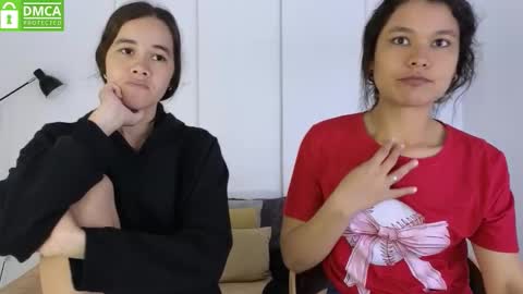 chanell and yina online show from 03-10-26, 01:27