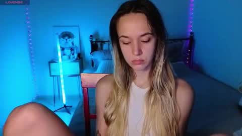 Sophia online show from 09-11-25, 08:14