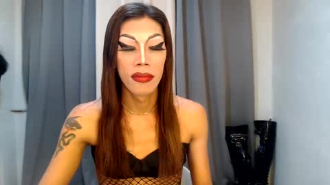 Snapshot of sexydevine_34 chatting on 01-13-25, 07:42 Devine online show from 01-13-25, 07:42