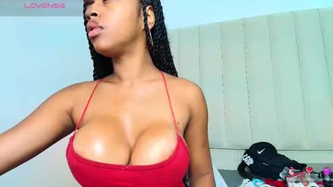 Vanessa online show from 12-05-25, 01:52