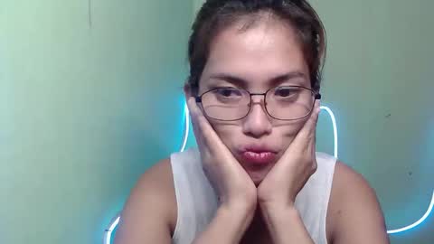 sexyemie29 online show from 12-19-25, 10:44