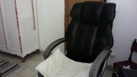 Snapshot of sexyfit58 chatting on 12-30-24, 11:28 SexyFit58 online show from 12-30-24, 11:28