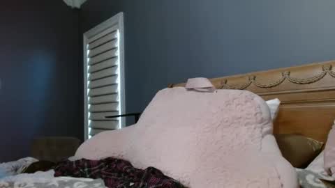 Snapshot of sexyfloridamilf chatting on 01-25-25, 09:14 LisaisLuscious online show from 01-25-25, 09:14