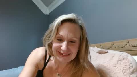 Snapshot of sexyfloridamilf chatting on 01-30-25, 09:14 LisaisLuscious online show from 01-30-25, 09:14