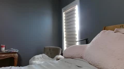Snapshot of sexyfloridamilf chatting on 03-06-25, 02:40 LisaisLuscious online show from 03-06-25, 02:40