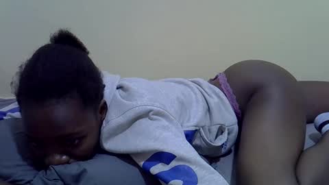 sexyghurl12 online show from 10-03-25, 05:59