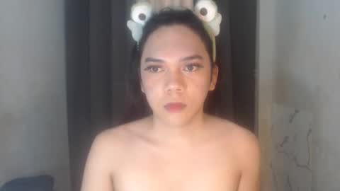 Snapshot of sexygoddess_tyra chatting on 02-17-26, 04:31 TYRA 3 online show from 02-17-26, 04:31