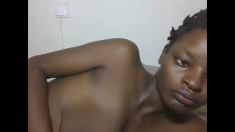 Snapshot of sexyhotgal23 chatting on 01-18-26, 01:53 REBECCAH online show from 01-18-26, 01:53