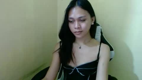 Snapshot of sexykarina_ chatting on 10-25-25, 06:35 Karina3 online show from 10-25-25, 06:35