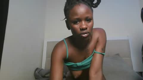 Snapshot of sexykiki18 chatting on 01-13-26, 03:39 sexykiki18 online show from 01-13-26, 03:39