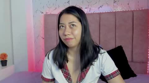 laura online show from 10-24-25, 02:13