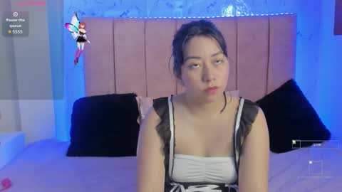 laura online show from 11-12-25, 02:50