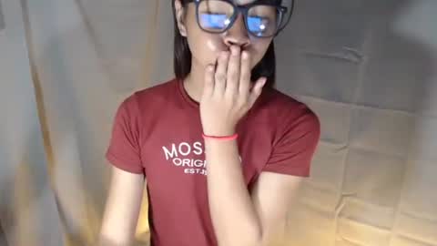 Laylia3 online show from 10-22-25, 02:50