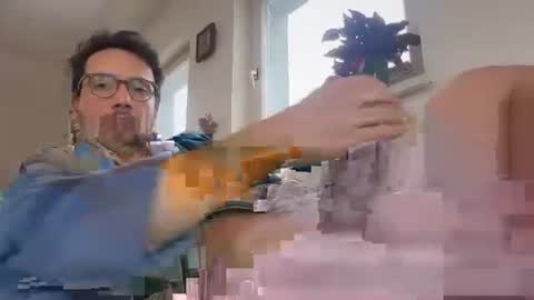 Snapshot of sexyleo8282 chatting on 02-06-26, 10:40 sexyleo8282 online show from 02-06-26, 10:40