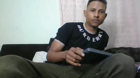 Snapshot of sexyleon69 chatting on 02-05-25, 03:55 Sexy leon online show from 02-05-25, 03:55