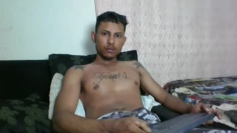 Snapshot of sexyleon69 chatting on 02-21-25, 10:59 Sexy leon online show from 02-21-25, 10:59