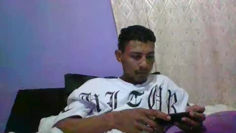 Snapshot of sexyleon69 chatting on 09-09-25, 07:30 Sexy leon online show from 09-09-25, 07:30