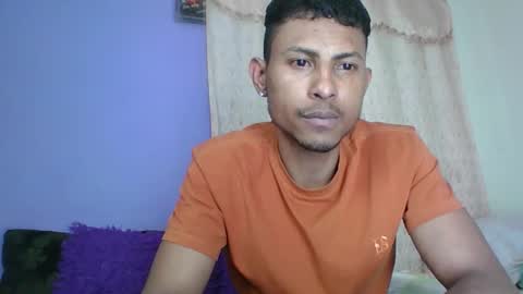 Snapshot of sexyleon69 chatting on 09-11-25, 07:14 Sexy leon online show from 09-11-25, 07:14