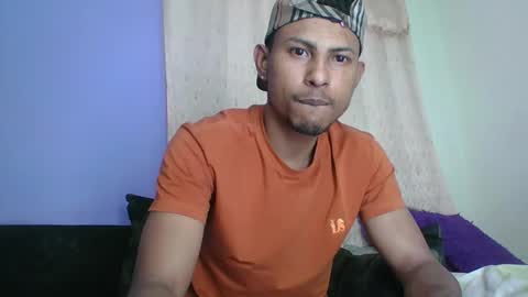 Snapshot of sexyleon69 chatting on 09-12-25, 09:20 Sexy leon online show from 09-12-25, 09:20