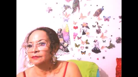 Snapshot of sexylilith421 chatting on 02-03-26, 02:53 Sexy Lilith online show from 02-03-26, 02:53